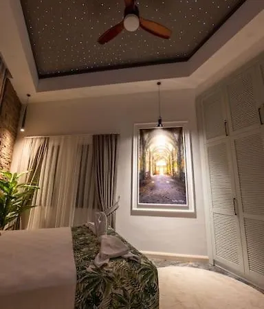 Fethiye Sehir Merkezinde Lueks Daire - Ocekhomes Adin Exterior photo