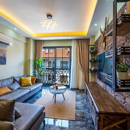 Fethiye Sehir Merkezinde Lueks Daire - Ocekhomes Adin Exterior photo